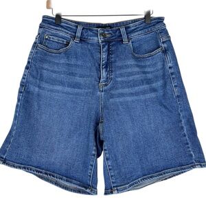 Universal Standard High Rise Wide Leg Denim Shorts Sz 8 Blue Mid Length